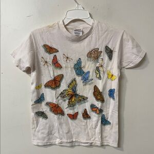 Vibrant Butterfly Print T-Shirt vintage 90’s
